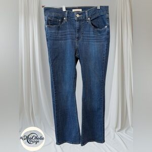 womens jeans size 30 Levi’s Classic Bootcut Jeans Medium Wash Size 30